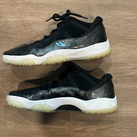 Jordan 11 Barons - Picture 4 of 8